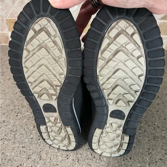 Sorel Women’s Joan Explorer Cozy Black Leather/Suede Size 8 - Picture 9 of 10